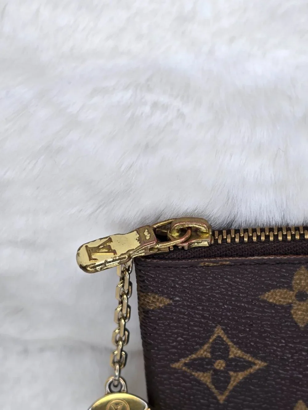 Louis Vuitton Monogram Key Pouch Coin Purse 4.5"x2.5" - Picture 5 of 10